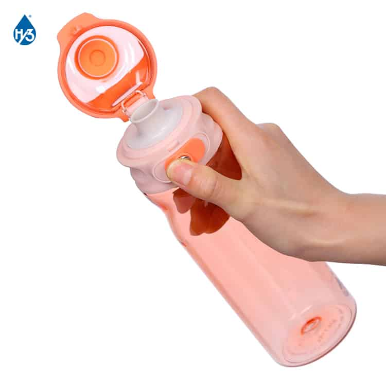 Reusable Water Bottle AutoLOK® Technology Lid #68977002