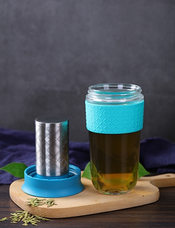 Holiday Iced Coffee Tumbler With Lid and Straw – Laidrey